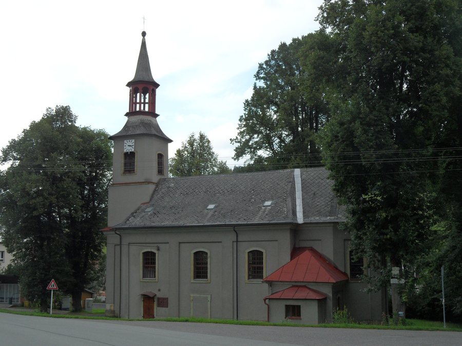 File:Techonin I. Kostel.jpg