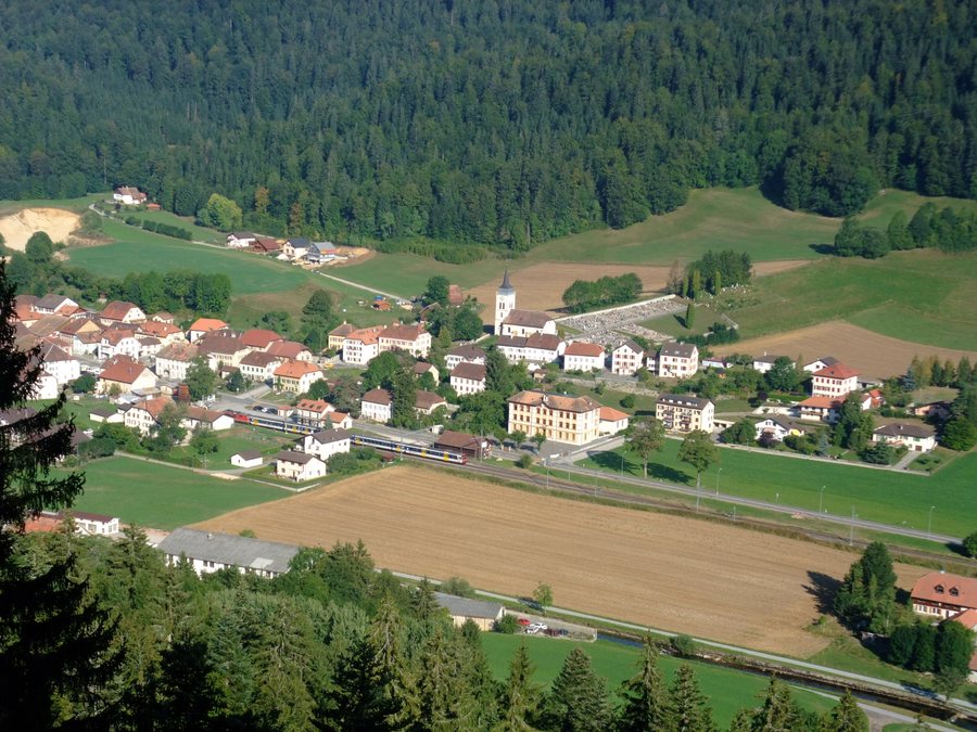 File:Buttes.JPG