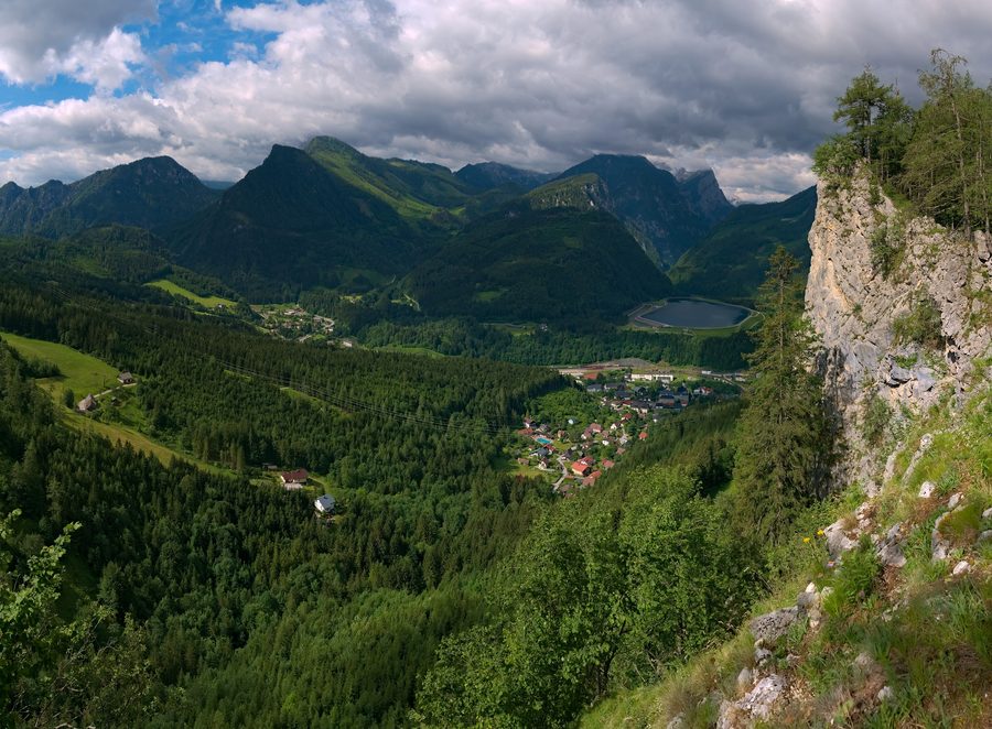 Blick auf Hieflau, das Gesäuse und den Schafböndl