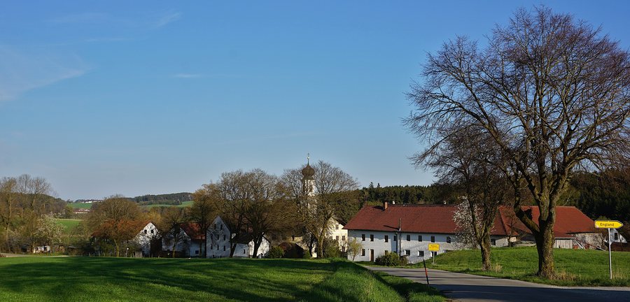 File:Holzen OT Buch am Erlbach (Landkreis Landshut).jpg
