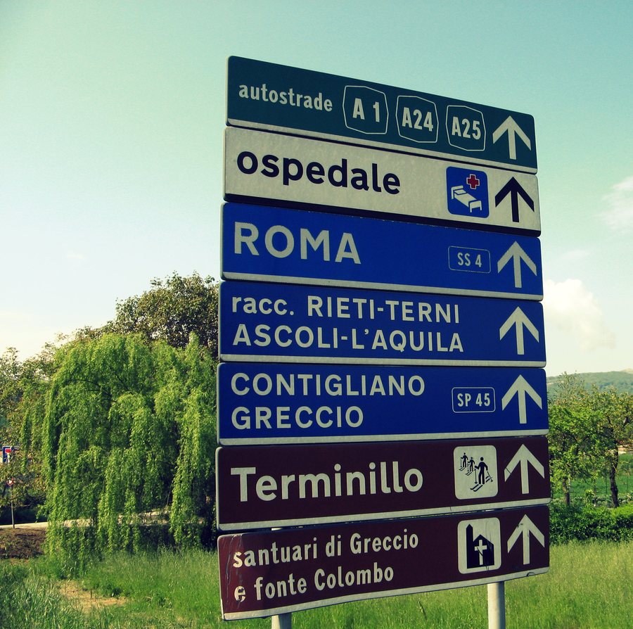 File:Alfabeto Normale typeface near Rieti, Italy.jpg