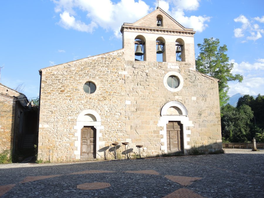 File:Colledara - Chiesa di San Michele Arcangelo 01.jpg