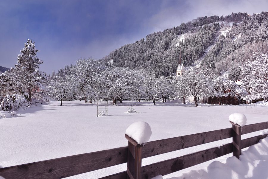 Winterlandschaft in Schöder mit Blickrichtung Schöderberg im Bezirk Murau