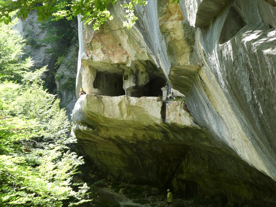 File:Caramanico Terme, eremo di San Giovanni all'Orfento 01.jpg