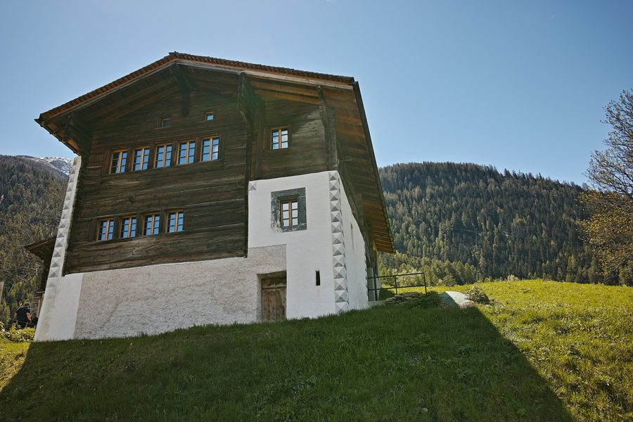 Historisches Belwalder-Gitsch-Hüs von 1592 in Ze Hyschere, Gemeinde Grengiols im Wallis