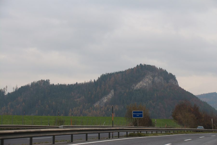 Der Häuselberg in Leoben von Südwesten gesehen