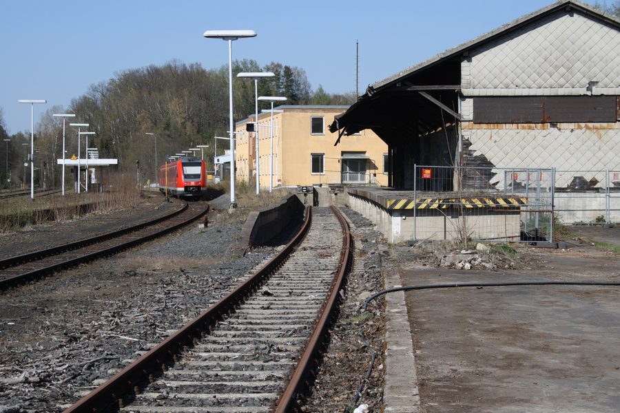 Bahnhof Schirnding mit einem Triebzug der Baureihe 612