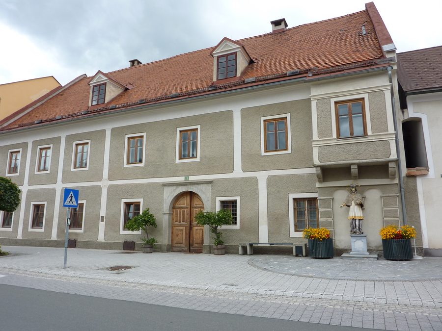 Bürgerhaus, ehemals Hofrichterhaus, an der Hauptstraße in Sankt Lambrecht in der Steiermark