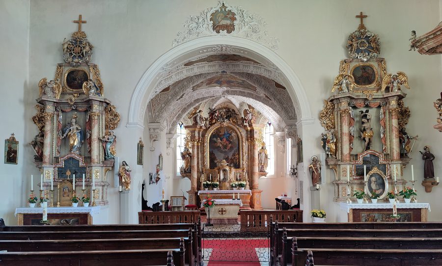 Katholische Pfarrkirche Mariä Himmelfahrt in Grafenwöhr