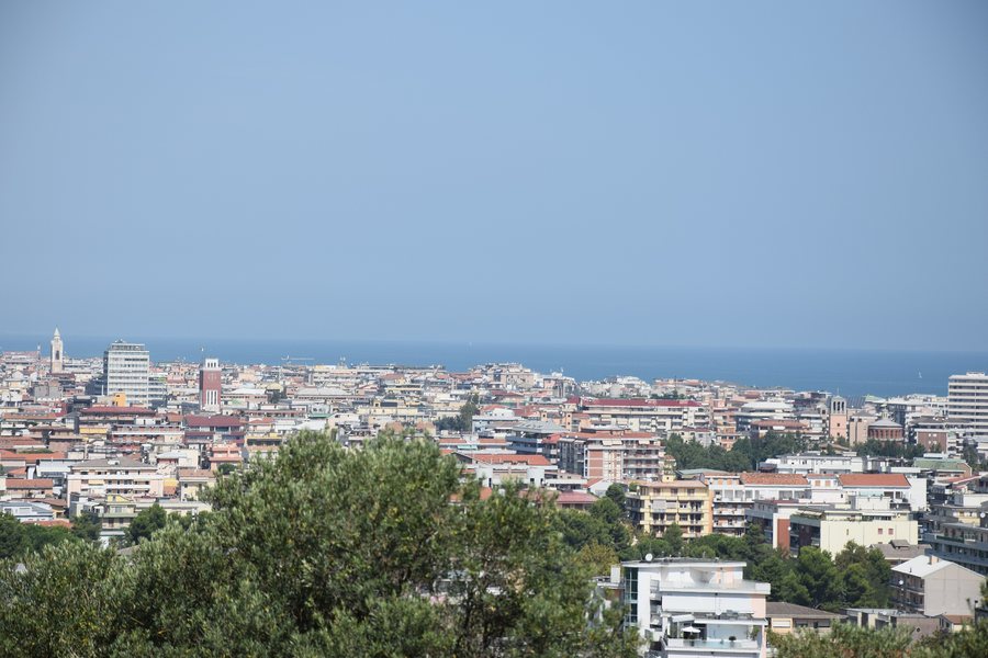 File:Panorama Pescara 2.jpg