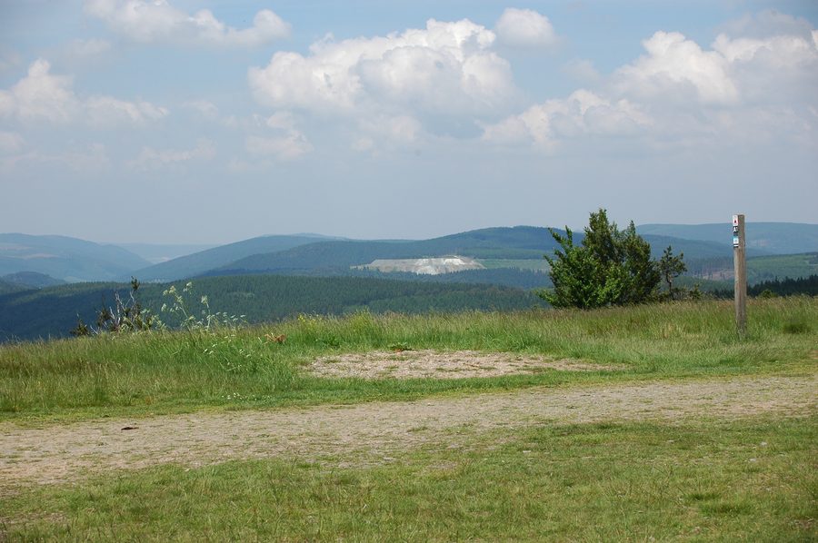 Blick über den Kahlen Asten im Rothaargebirge bei Winterberg