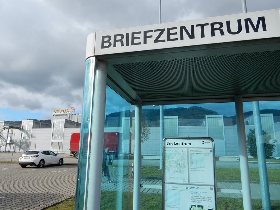 File:Briefzentrum Härkingen 01.jpg