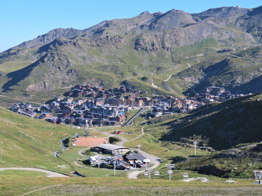 File:Val Thorens @ Combe de Thorens 01.jpg
